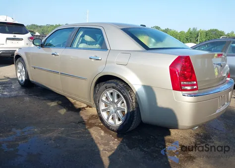 2009 Chrysler 300C Hemi из США, поврежденный, VIN 2C3KA63TX9H599968